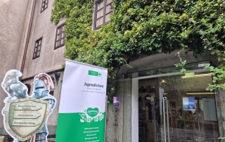 Young Styria Roll-up am Eingang zur Burg Oberkapfenberg