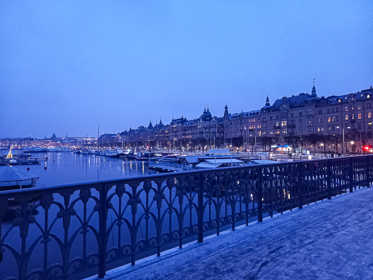Blick von der Djurgardsbron in Stockholm